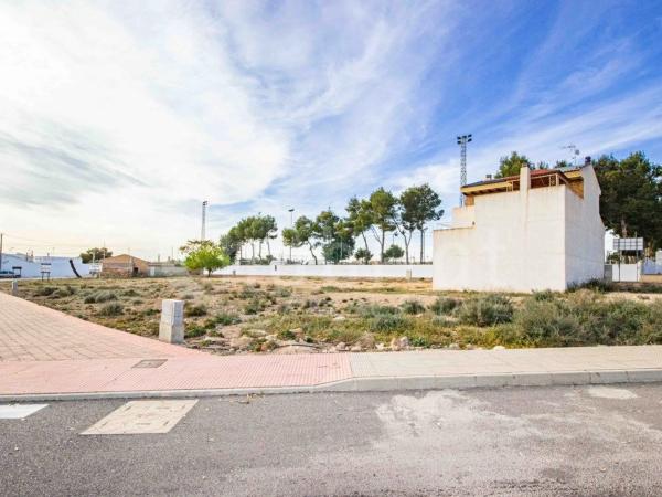 Terreno en Los Montesinos