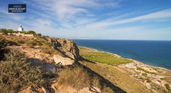 Terreno en Partida Valverde Bajo, 106