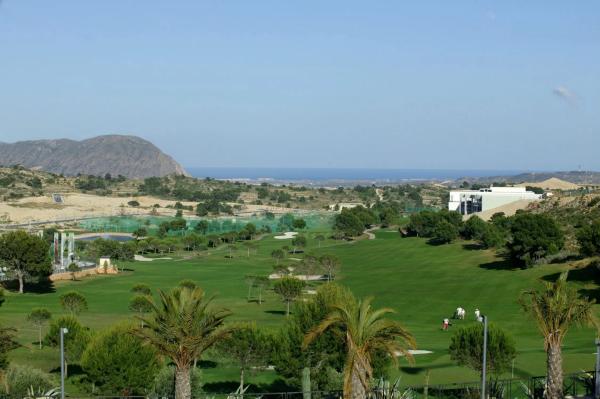 Terreno en calle Piramides, 42