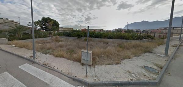 Terreno en avenida Pablo Vi, 34