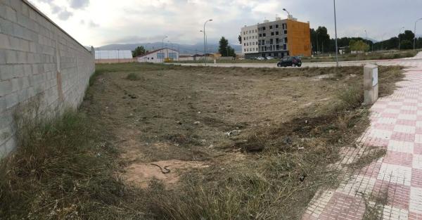 Terreno en calle Penàguila