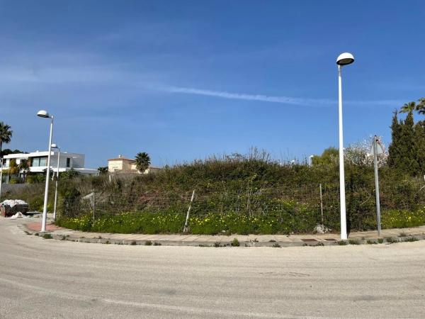 Terreno en calle Pozoblanco