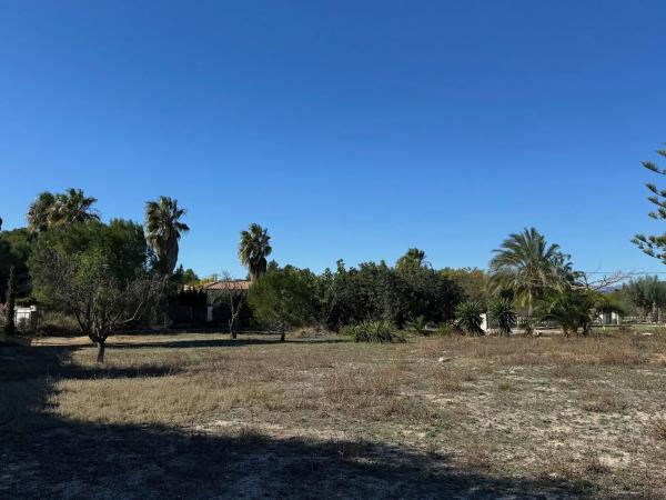 Terreno en calle Lago Aral