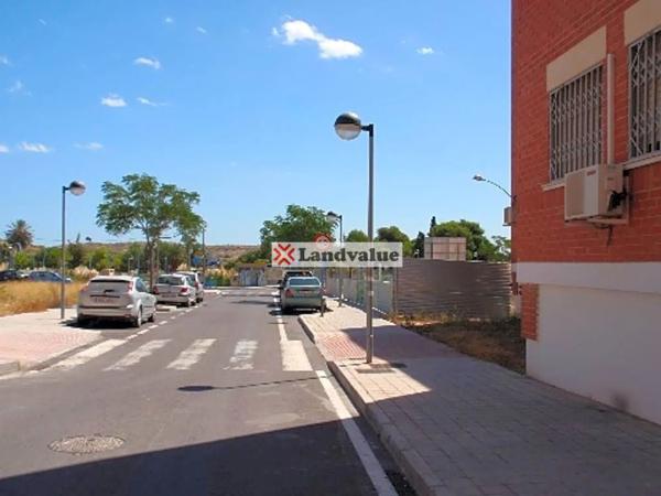 Terreno en calle Flor de Lis s/n