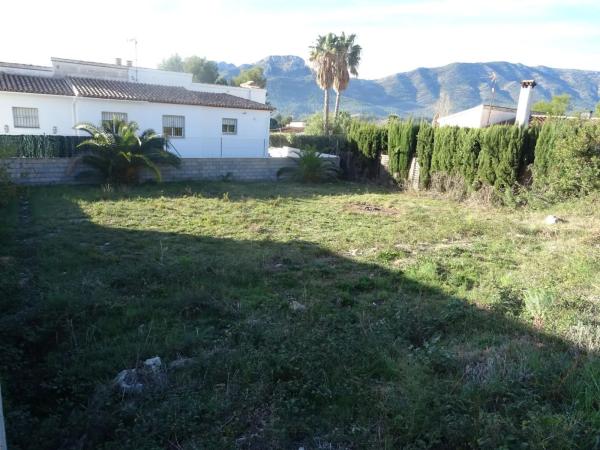 Terreno en Alcalalí