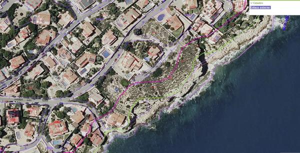 Terreno en calle de la Nucía, 14