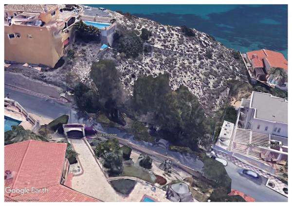 Terreno en calle de la Nucía, 14