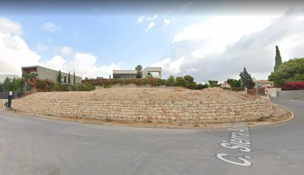 Terreno en calle Sierra Mariola, 4