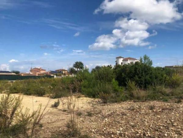 Terreno en calle Jean Ingres