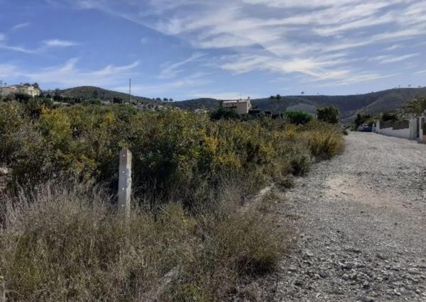 Terreno en calle Jean Ingres