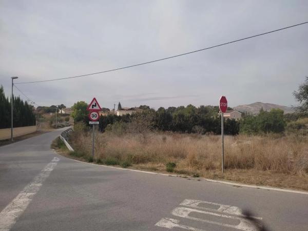 Terreno en calle Serrania Rebolledo