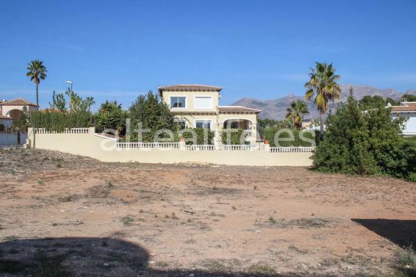 Terreno en calle Berlin