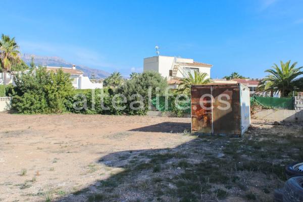 Terreno en calle Berlin