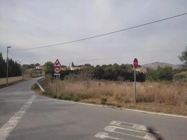 Terreno en calle Arenal