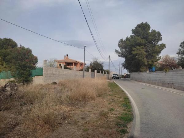 Terreno en calle Arenal