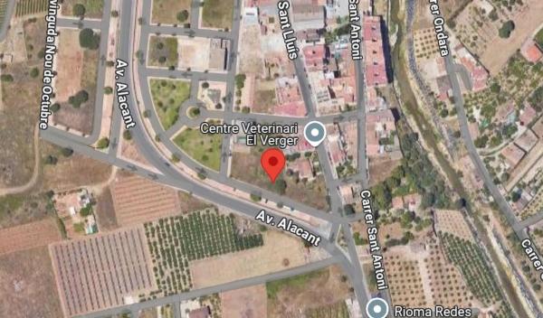 Terreno en calle Mestre José Vives