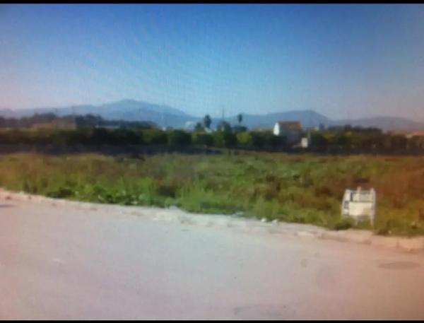 Terreno en avenida Valencia, 105