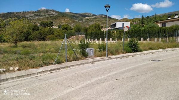 Terreno en avenida de Xàtiva