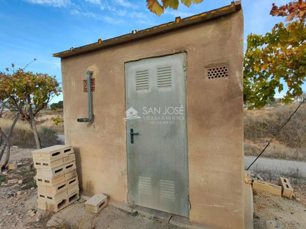 Terreno en Pedanías Oeste