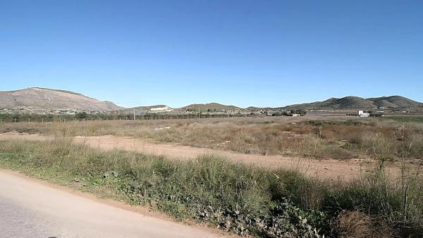 Terreno en Hondón de las Nieves