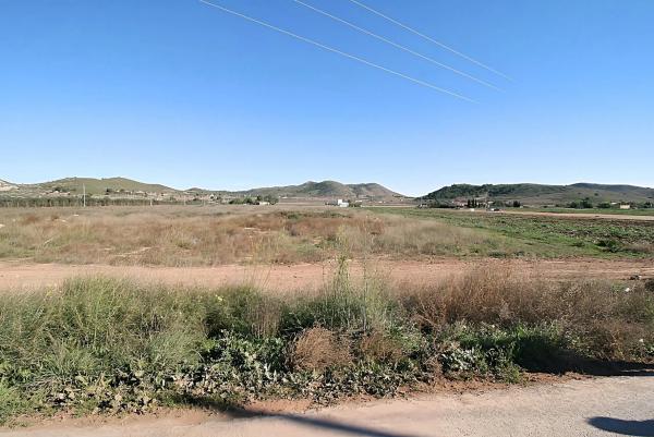 Terreno en Hondón de las Nieves