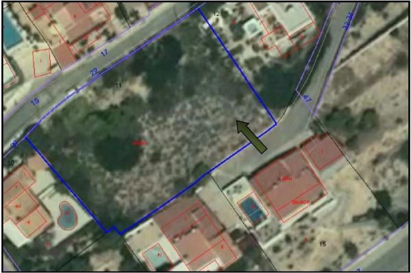 Terreno en calle Marbella