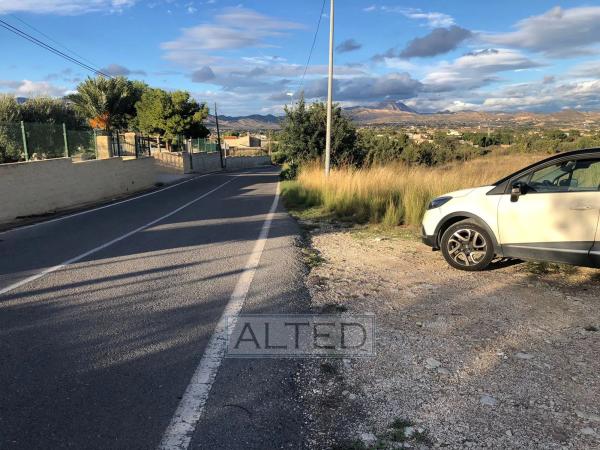 Terreno en avenida los Monteros s/n