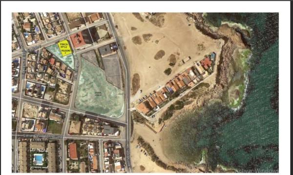 Terreno en calle Babor, 147