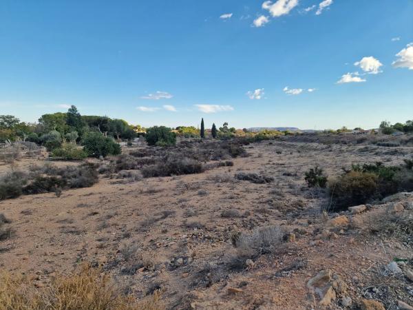 Terreno en via Pista