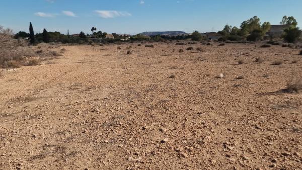 Terreno en via Pista