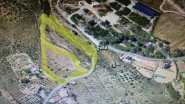 Terreno en via Pista