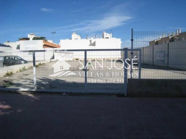 Terreno en Barrio El Castillo