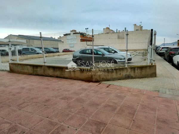 Terreno en Barrio El Castillo