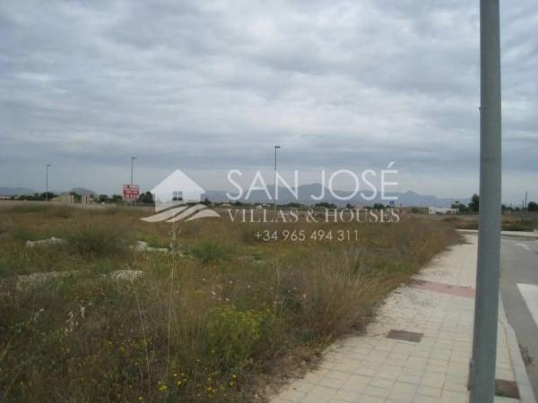 Terreno en Pedanías Oeste