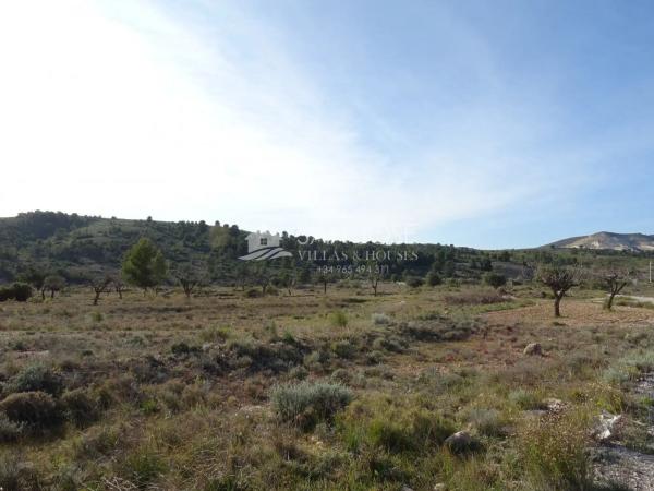 Terreno en Hondón de las Nieves