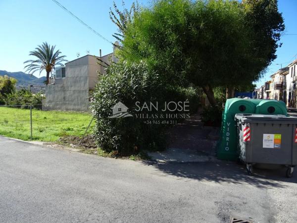 Terreno en Hondón de los Frailes