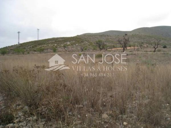 Terreno en Hondón de los Frailes