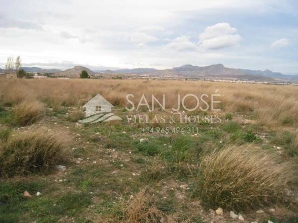 Terreno en Pedanías Oeste