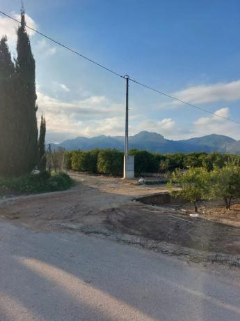 Terreno en camino Real