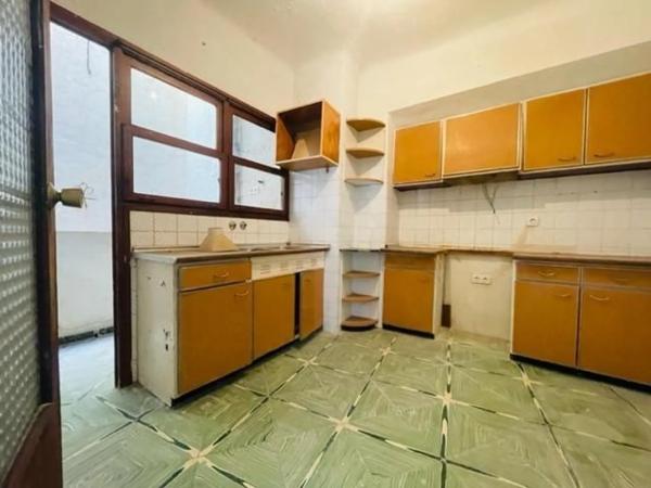 Terreno en calle Castelar