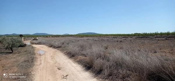 Terreno en via sense nom s/n