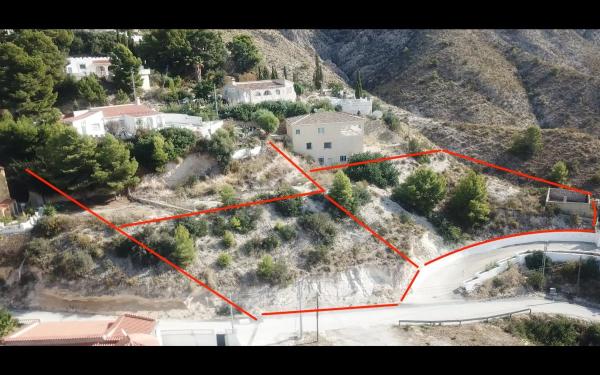 Terreno en calle Reino Unido, 22