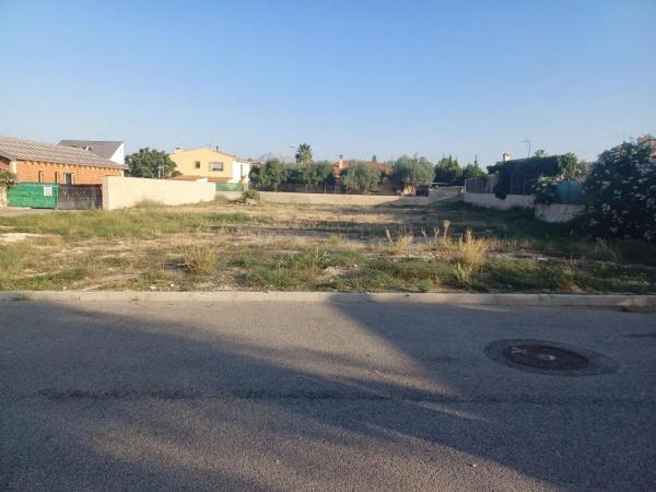 Terreno en calle de Agost