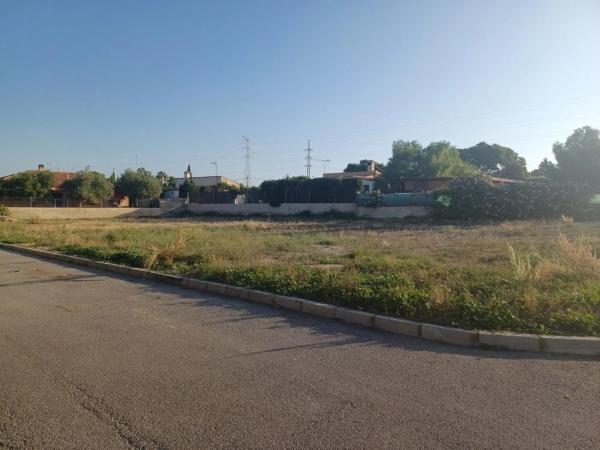 Terreno en calle de Agost