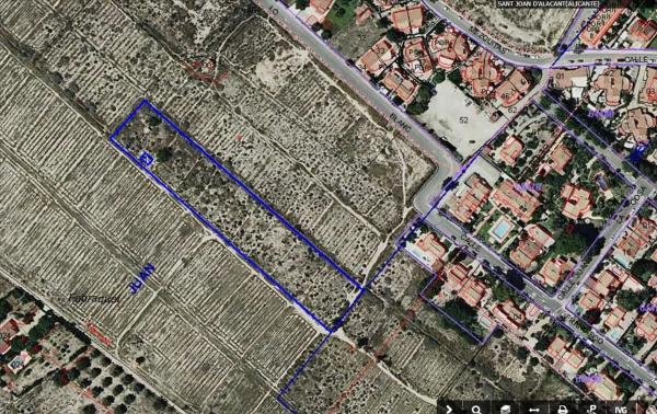 Terreno en calle Tirant Lo Blanc