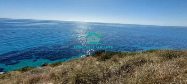 Terreno en calle de la Nucía, 2