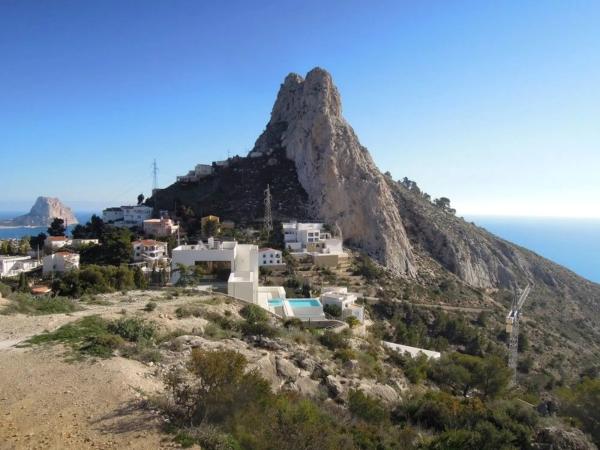 Terreno en calle llevant