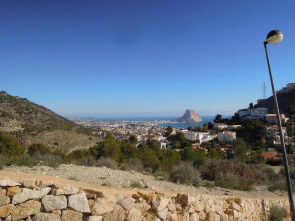Terreno en calle llevant