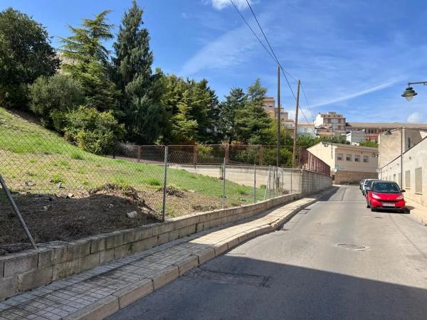 Terreno en calle Alt, 17