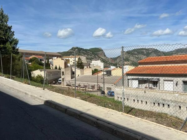 Terreno en calle Alt, 17